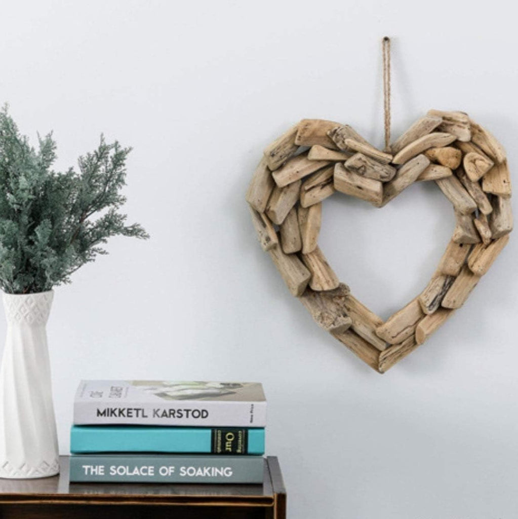 Décoration en forme de cœur en bois flotté beaux-arts prix tunisie