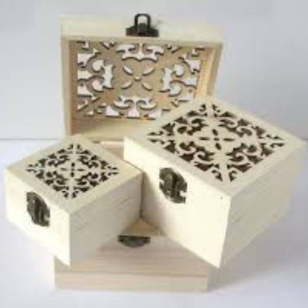 Série de 3 bois en bois Réf 1680 beaux-arts prix tunisie